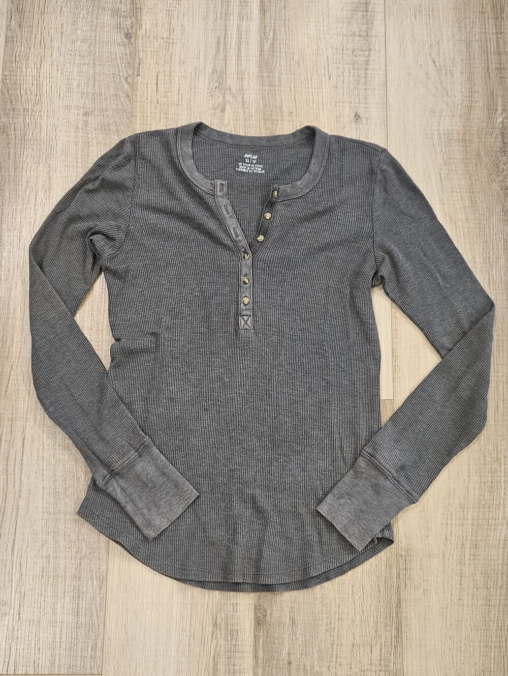 Aerie Gray Waffle Knit Henley Top Women XS Long Sleeve Thermal Shirt Casual